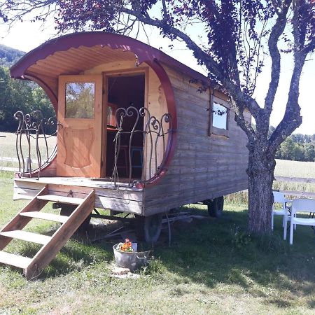Roulotte Vercors Hotel Saint-Agnan-en-Vercors Ngoại thất bức ảnh