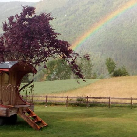 Roulotte Vercors Hotel Saint-Agnan-en-Vercors Ngoại thất bức ảnh